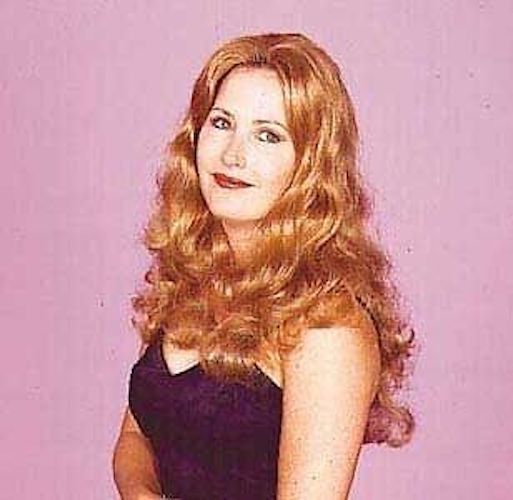 ” Cassie ” Wig Long Wavy Curl W/ Layers No Bang Cross Dresser Drag Queen Cosplay