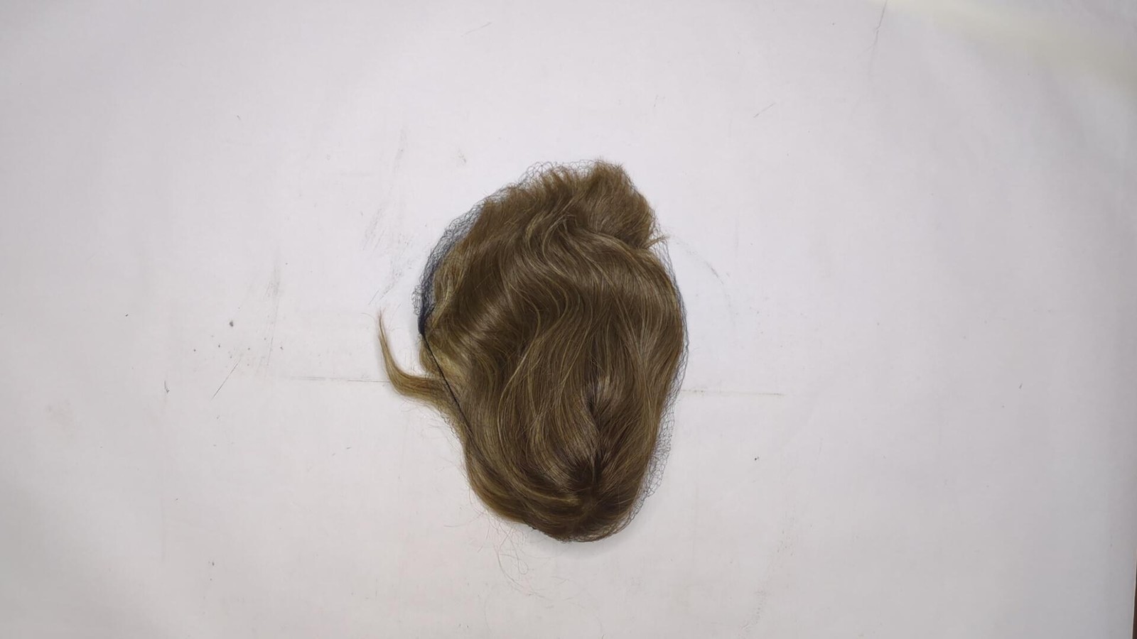 Raquel Welch Simmer Elite Layered Shoulder Length Wig With Lightweight Hand-tied