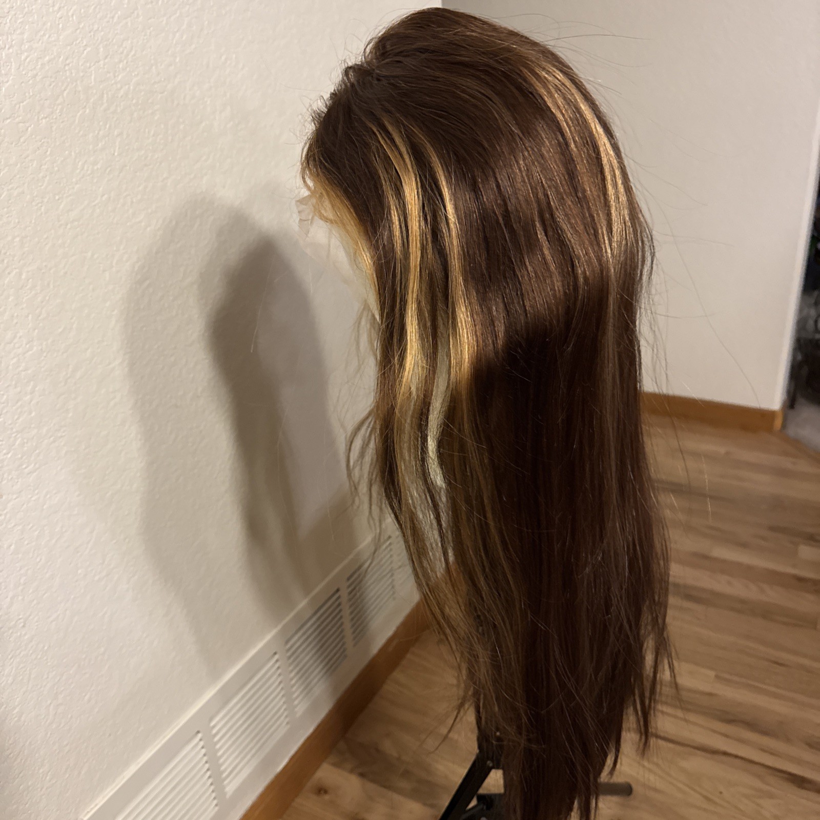 611 Human Blend 26” Brown With Blonde Highlights Very Soft 13×6 Lace