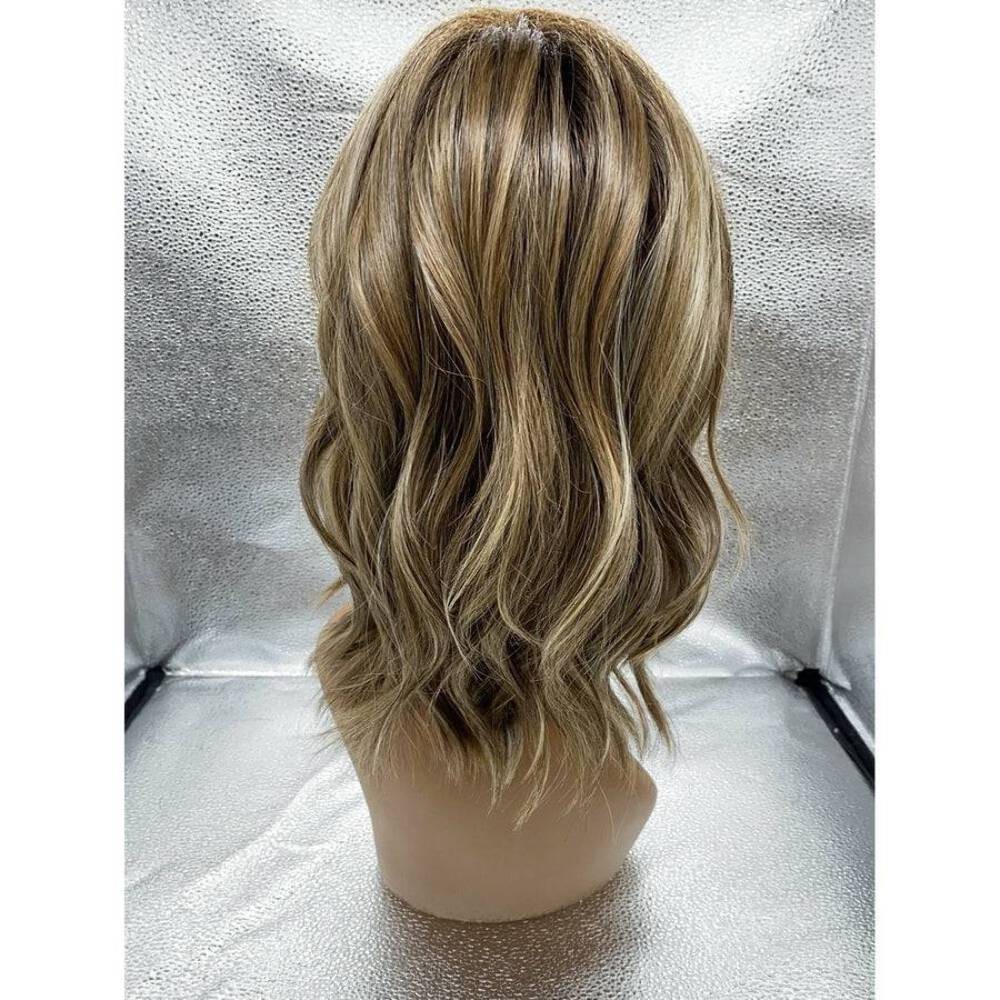 SIMMER Elite – Wig By Raquel Welch