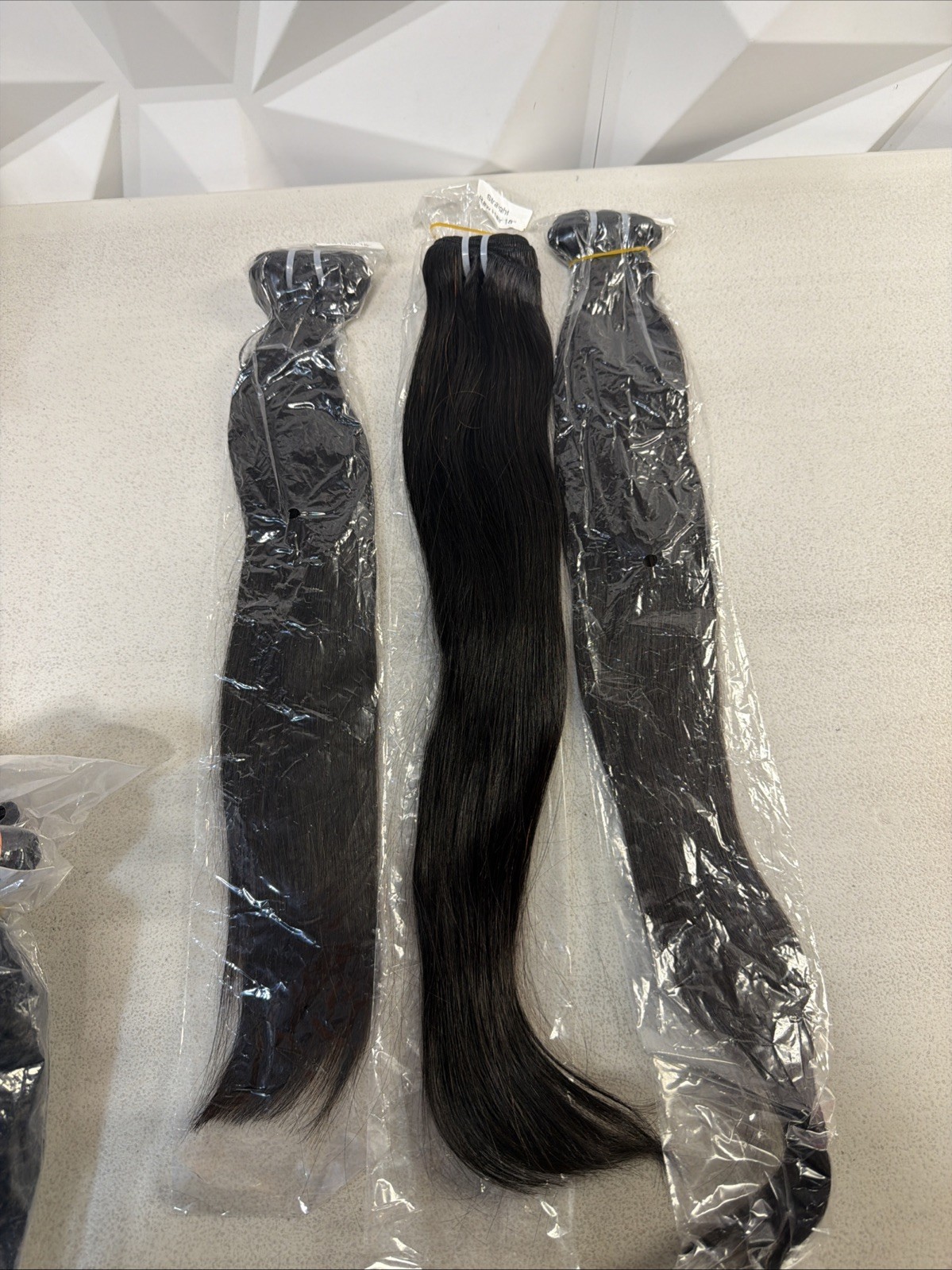 RAW HUMAN HAIR BUNDLES 100% Human Hair 16,18,20in