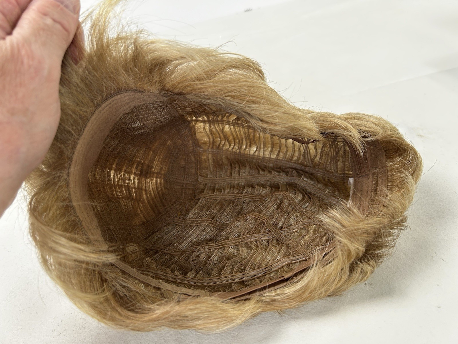 Raquel Welch Signature Collection Synthetic Wig Light Brown Blond Highlights