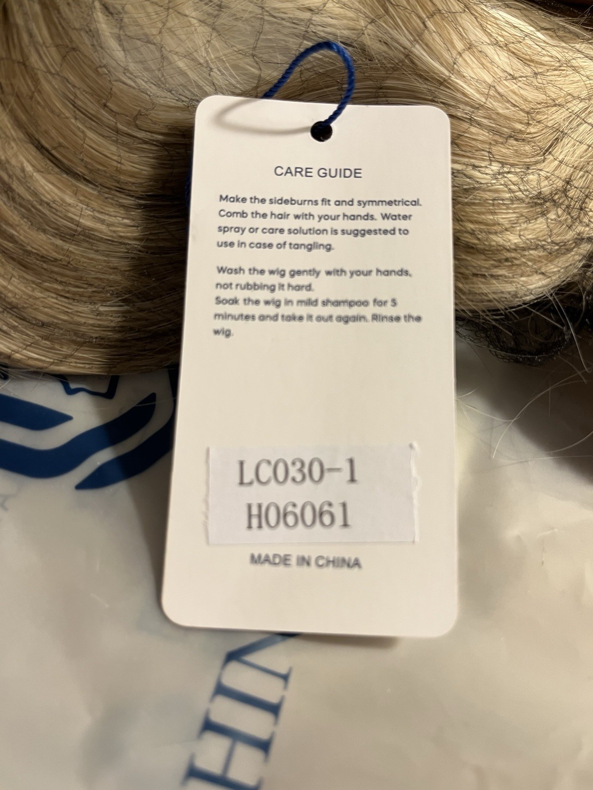 New W/Tag Shining Yourself Haircube Dark To Platinum Ombre Wig Shoulder Length