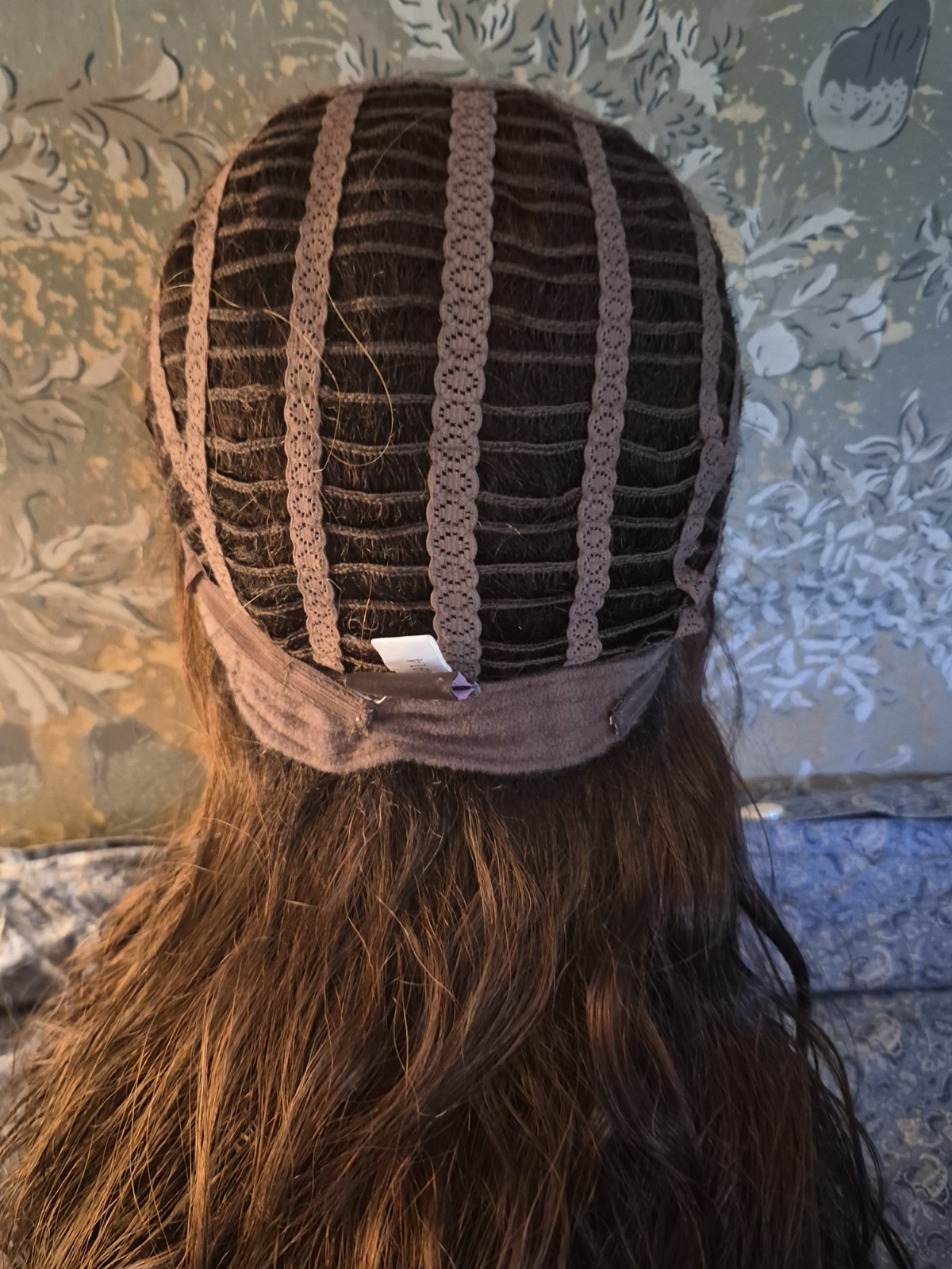 Style by Jaclyn Smith CAMEO Wavy Synthetic Wig Average, Stretchy Cap 33/24#4