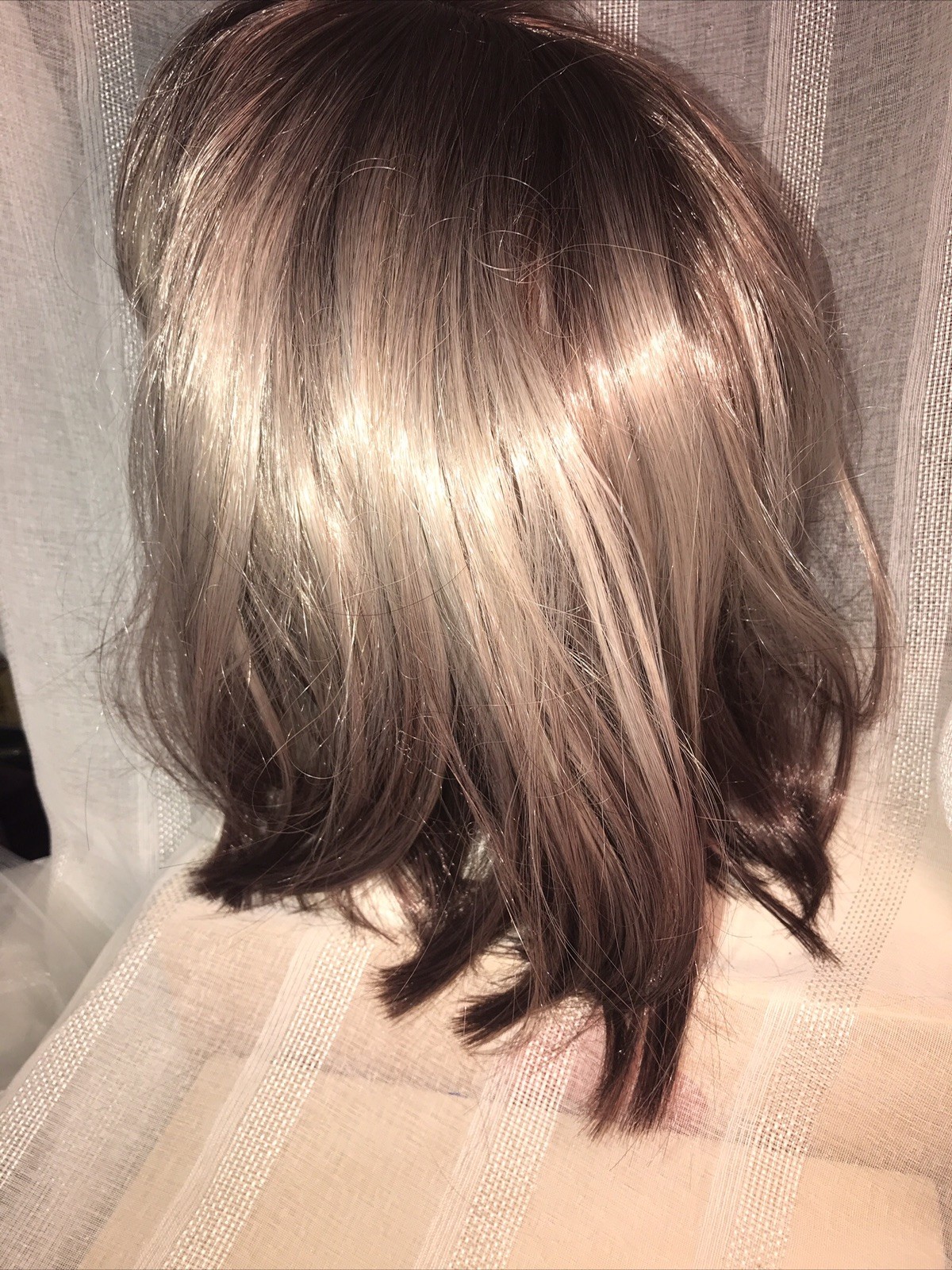 Woman’s Wig NWOT Shoulder Length Bangs Realistic Synthetic Brown Hi lights Hair