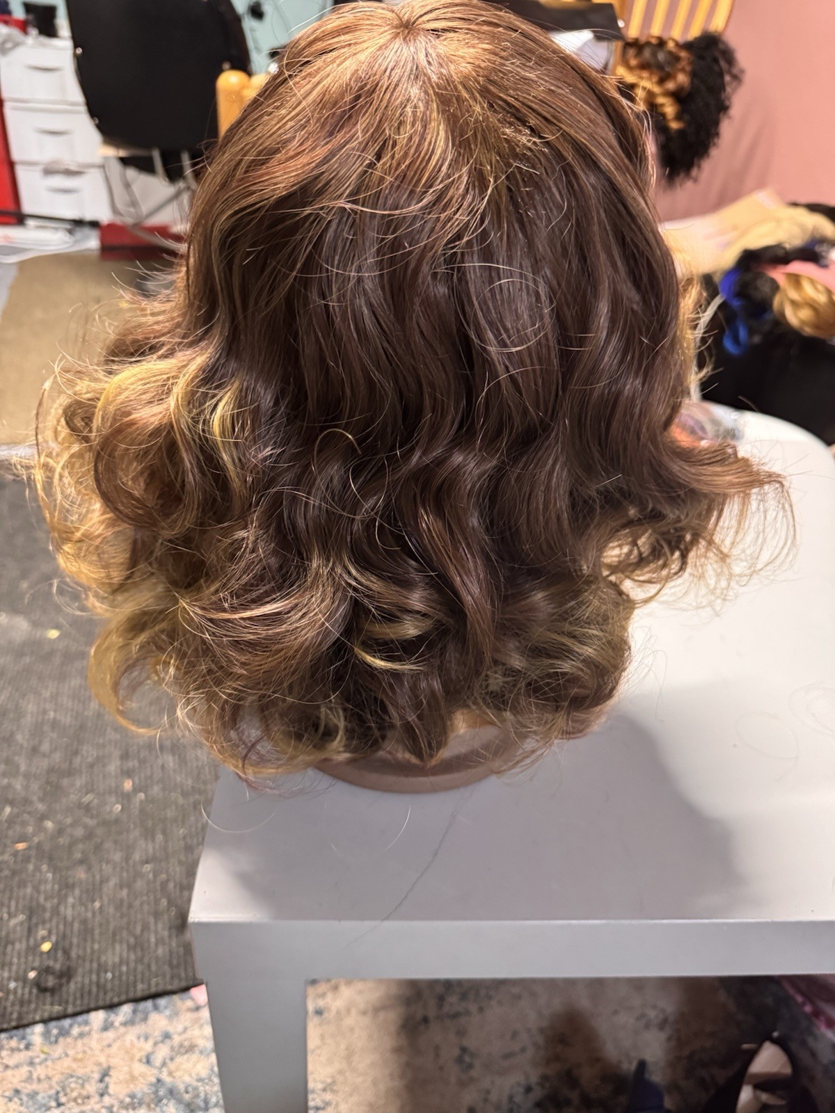Curly Wig Medium/Light Brown Highlights Natural Look Women Adult