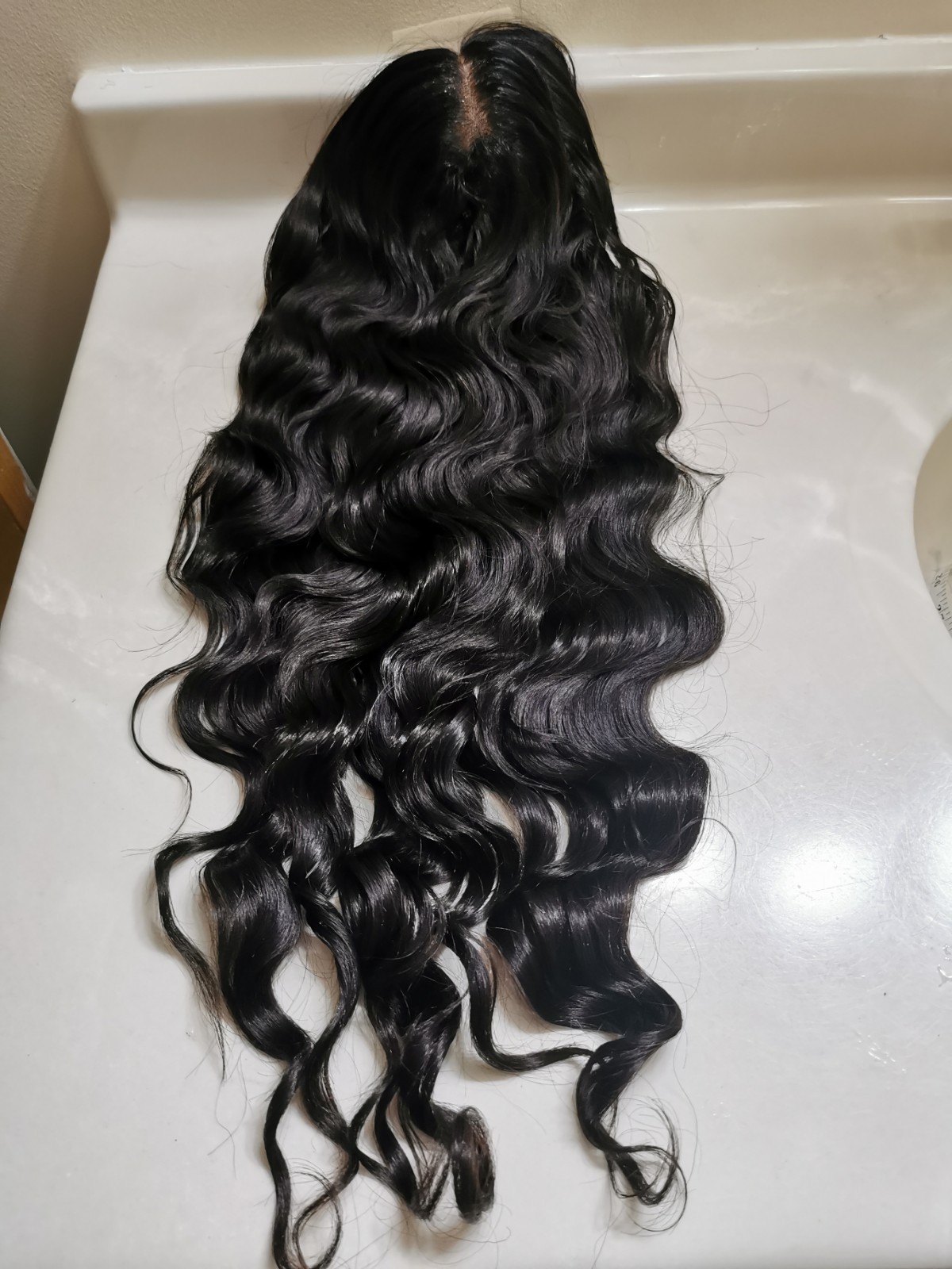 Quality Natural Black Wavy Human Hair Glueless Bleach Closure Wig 24″