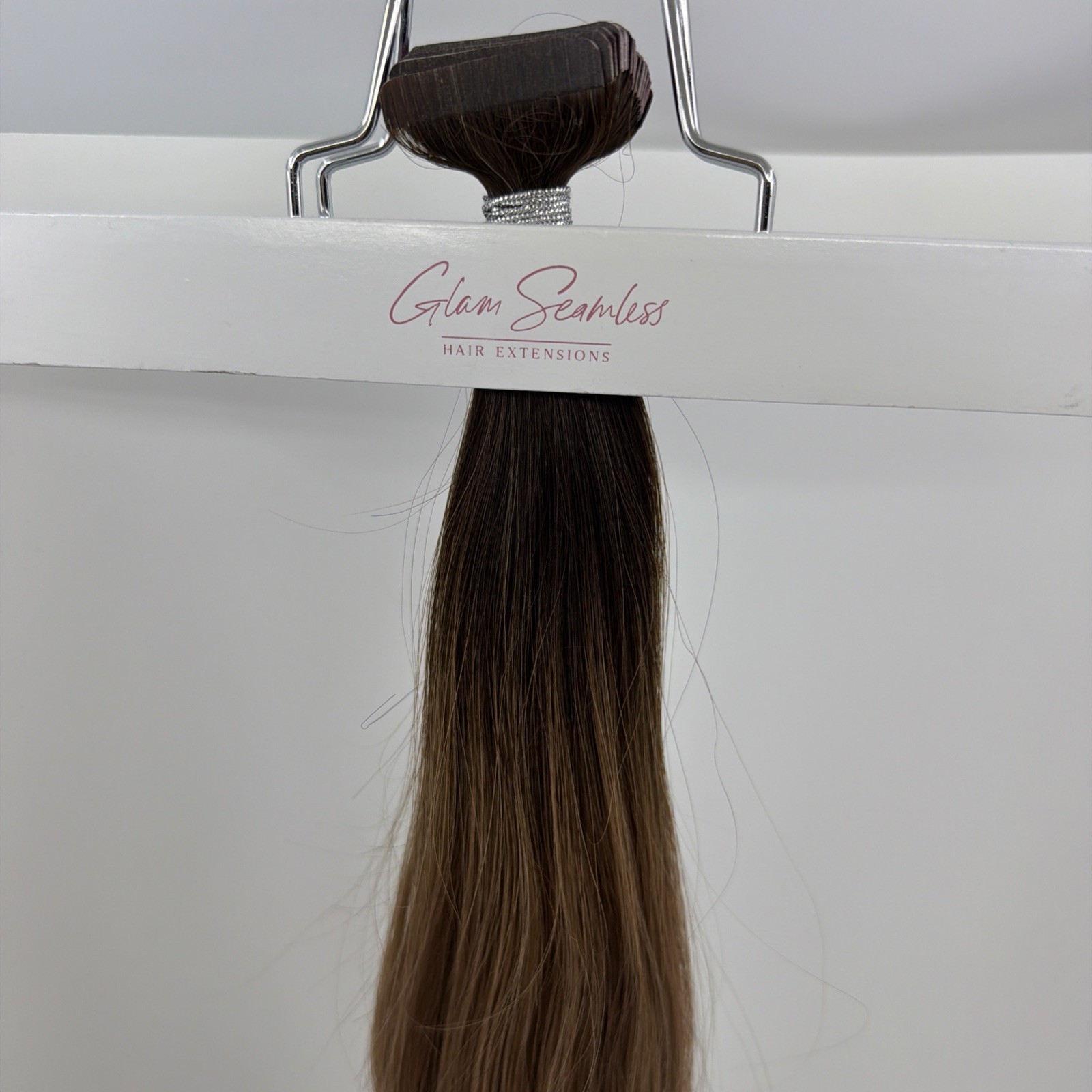 Glam Seamless 20” Tape in Hair Extensions Honey Dip Color Melt 02/6 20 Pack NEW