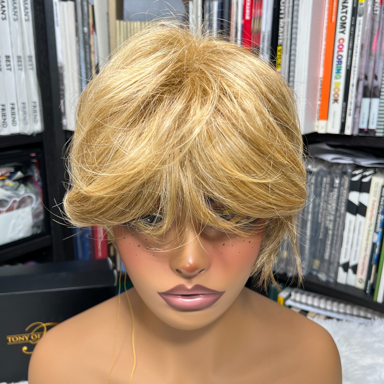 TONY OF BEVERLY AMBIENT WIG CORA MALIBU BLONDE
