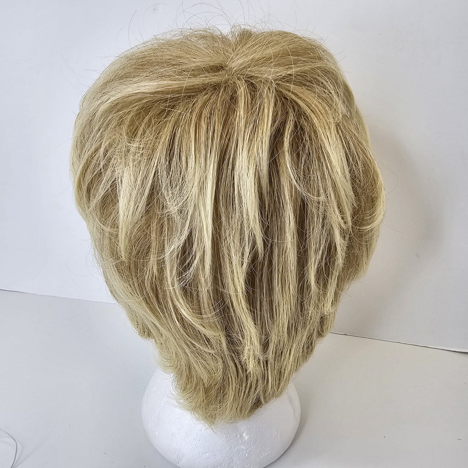Foxy Silver Collection Gail T14/88 Shirt Blonde Wig 10433