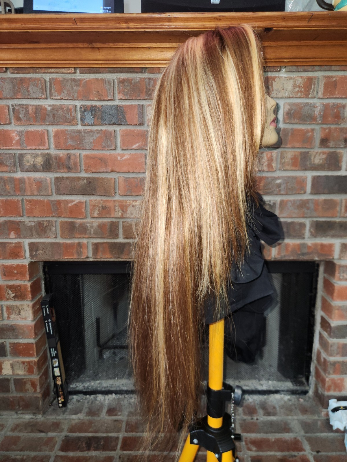 Pre-bleached Lace Front Straight Free-Part Highlighted Wig 30 in Brown/Blonde