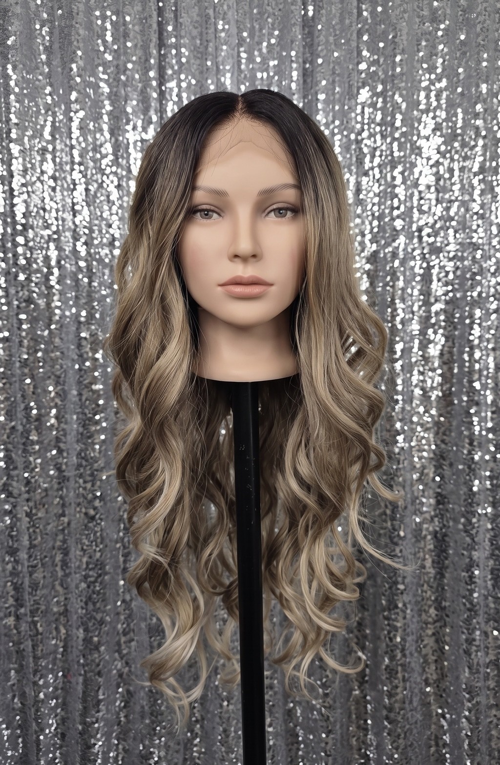 Aspen in Desert Sand | 26″ Ombre Wavy Lace Front Wig