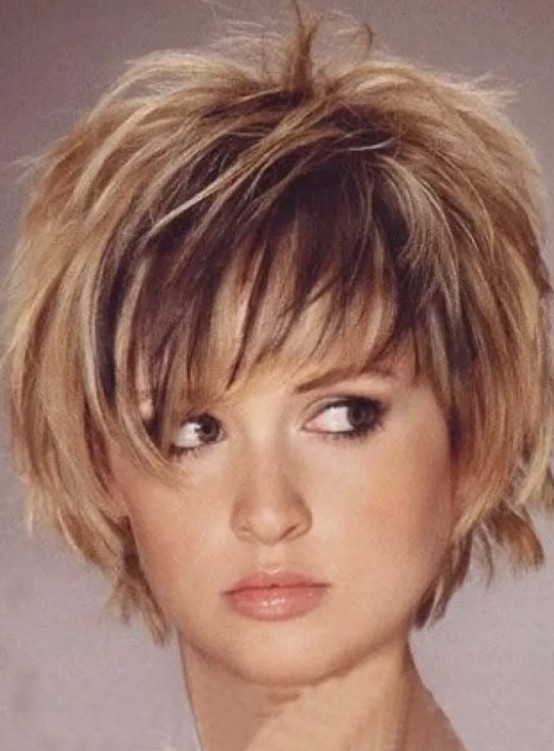 New Fashion Women’s Short Brown Layered Bob Straight Wigs 8 In