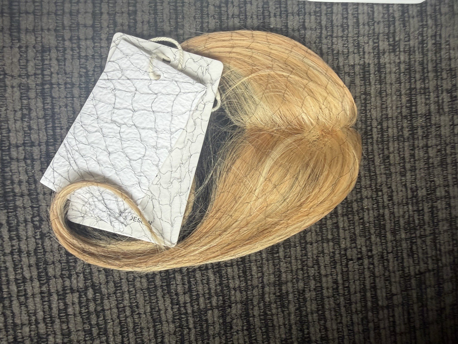 Suelly Hair Loss Solutions Hair Clip Pixie #P27/613 Warm Blonde W/highlight