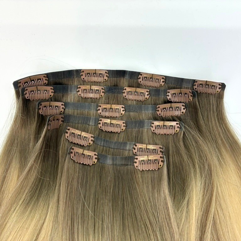 BELLAMI Silk Seam Pearl Blonde #8C/88 Rooted 24″ 6 Wefts Hair Extensions NEW