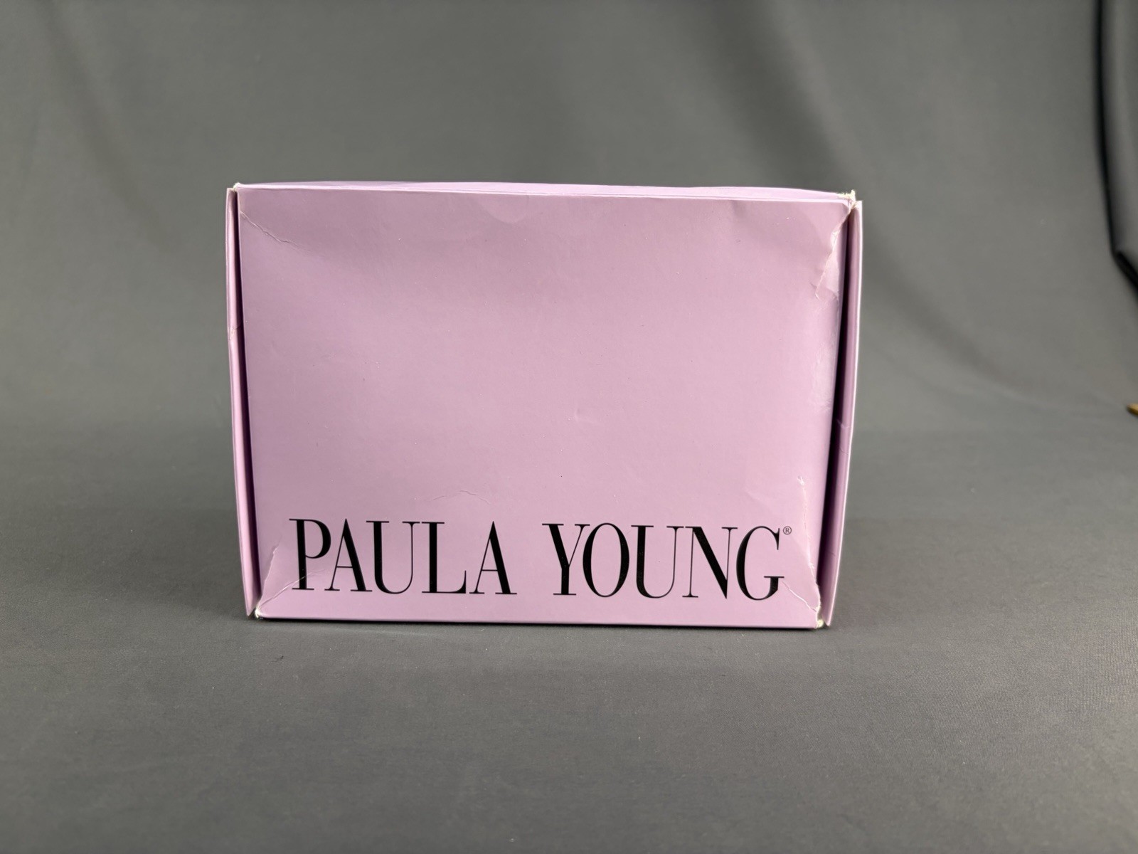 New Paula Young White/Gray Short Hair Wig Adjustable A3433 Casey 60 Petite