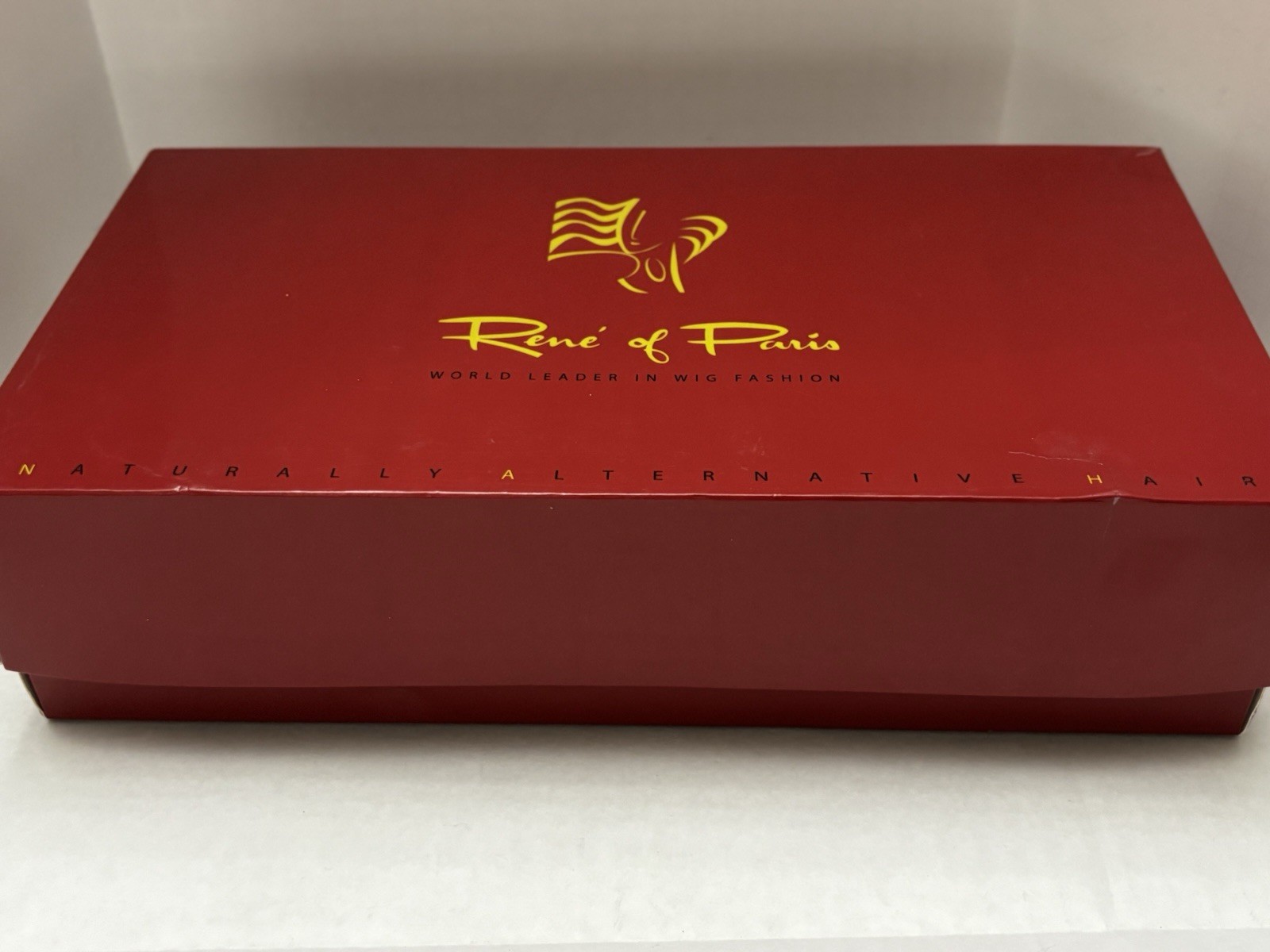 René of Paris Kian Wig Auburn Sugar Synthetic Layered Wig w/ Box & Tag Thailand