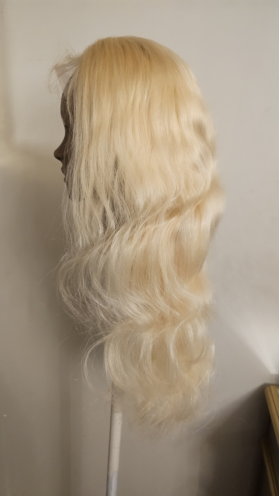 New High Quality regular Top 28″ straight 100% Virgin Human Hair Lace front Wig