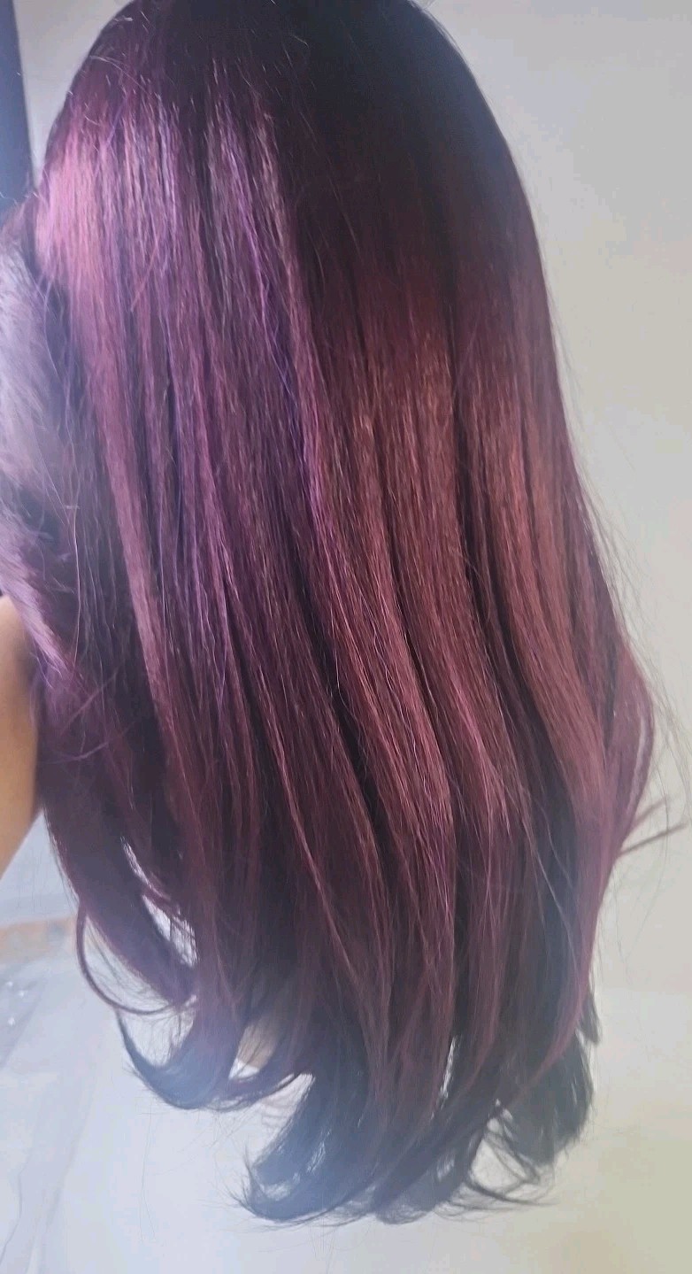It’s A Wig Swiss Lace Front Wig TT P Burgondy/ Purple Black Color Higheat400°F.