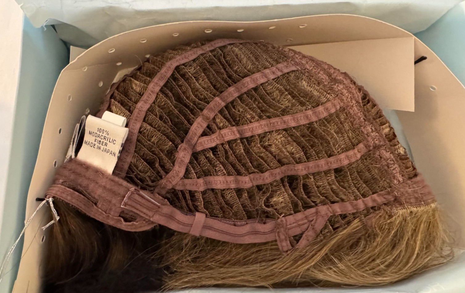 HAIRUWEAR Eva Gabor Zest Wig, G12+ Pecan Mist (PETITE AVERAGE) – NEW