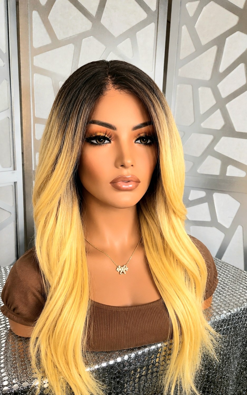 Blonde Ombre Wig Dark Roots Lace Front Glueless Human Hair Blend Long Wavy Wig