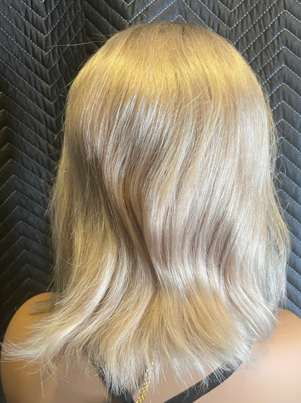 Ombre 8″ Ash Blonde 13×4 Lace Front Wig Human Hair Short Bob