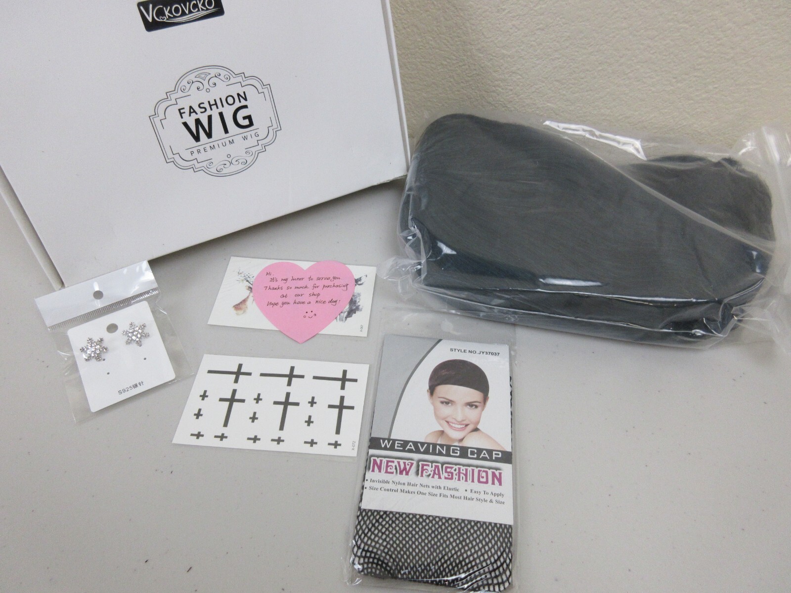 VCKOVCKO Short Bob 12″ Fashion Wig – Mix Green (New/Open Box)