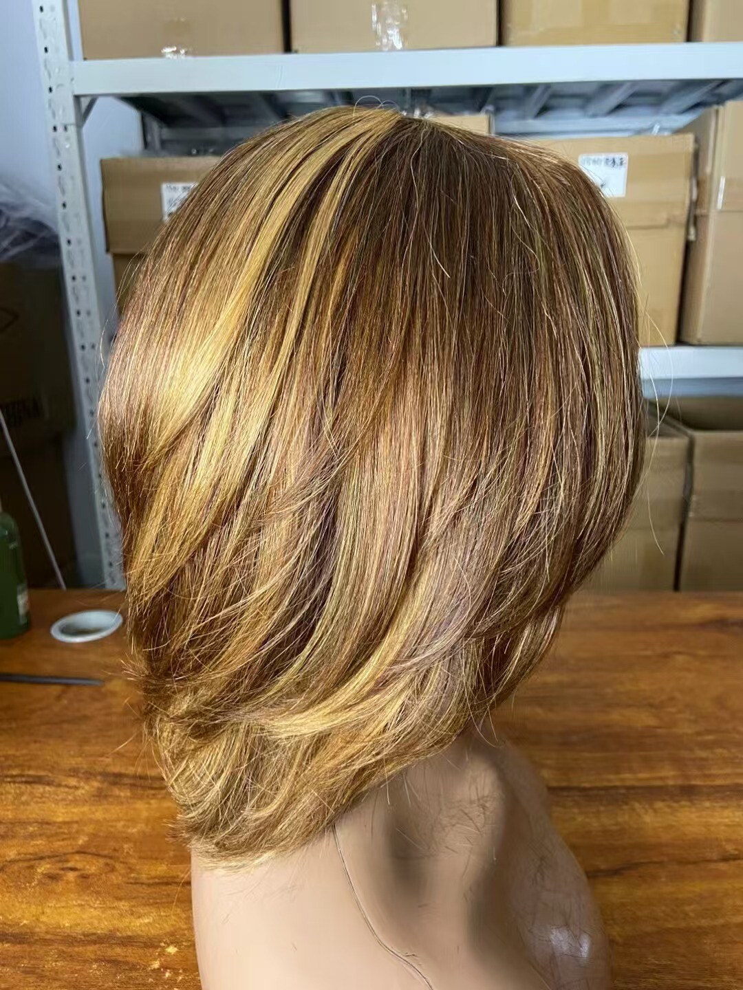 Ombre Honey Blond Highlight Short Bob Human Hair Wigs With Bangs None Lace