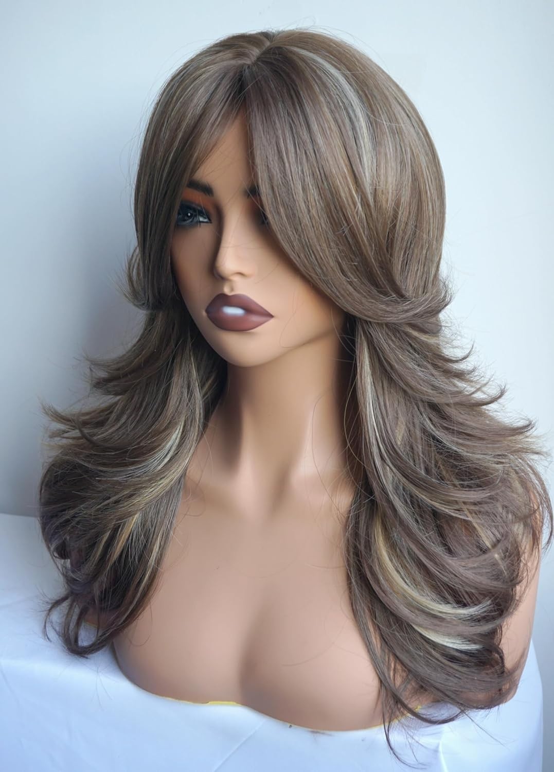 Heat-Stylable Layered Wig with Natural Hairline in Brown Blonde Highlights