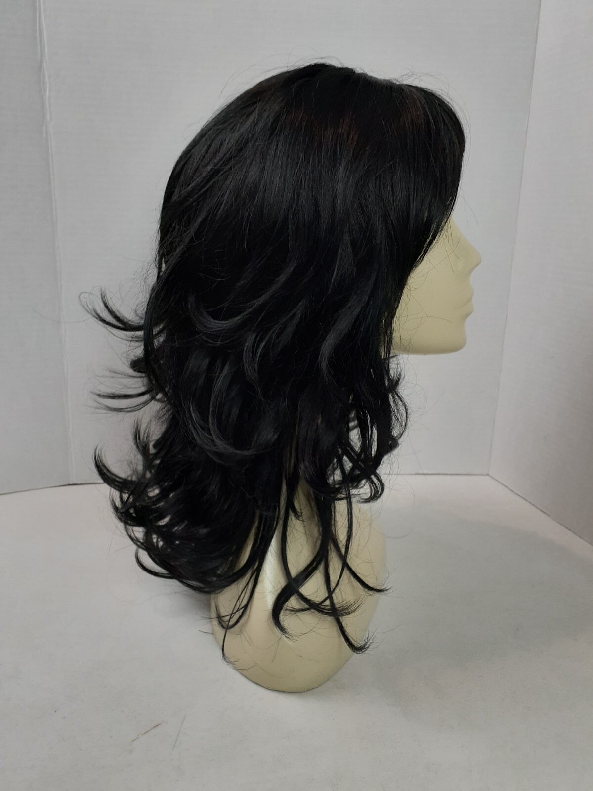 W Weaves New York Wig MARIA Long Black Hair 100% Japanese Fiber Synthetic NEW