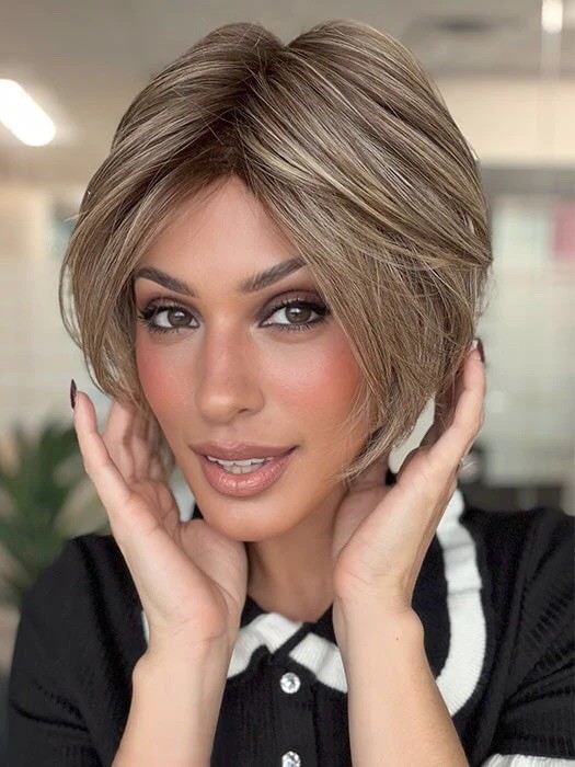 Raquel Welch Wig New In Box Take A Bow RL 11/25 SS SHADED HONEY PECAN CHIC 1