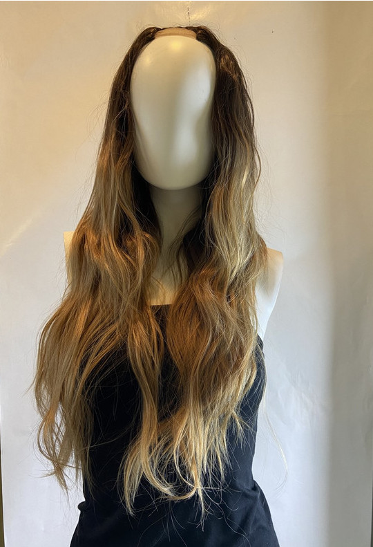 JORDYN WOODS EASILOCKS BODYWAVE LACE U-PART 24″ 200G MEDIUM BROWN OMBRE HAIR