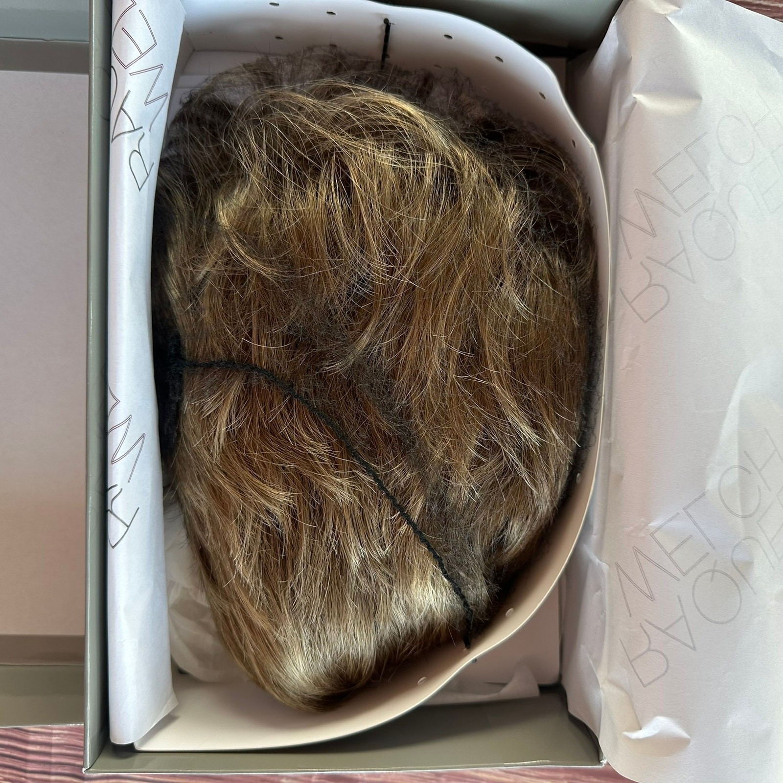 New Raquel Welch Short Asymmetrical Cut Ready To Wear Synthetic Wig Honey Pecan