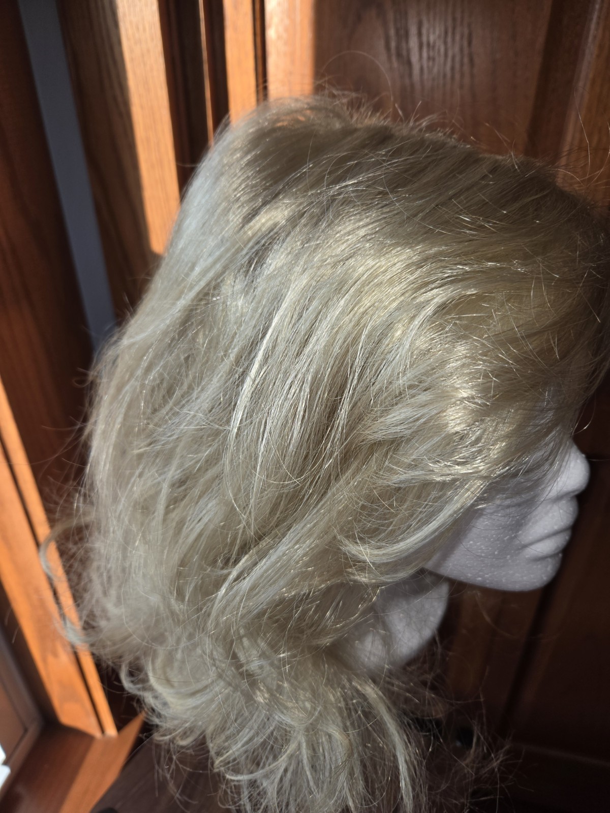 Paula Young Kyra Synthetic Wavy Classic Cap Free-Part Wig – Light Blonde 3917