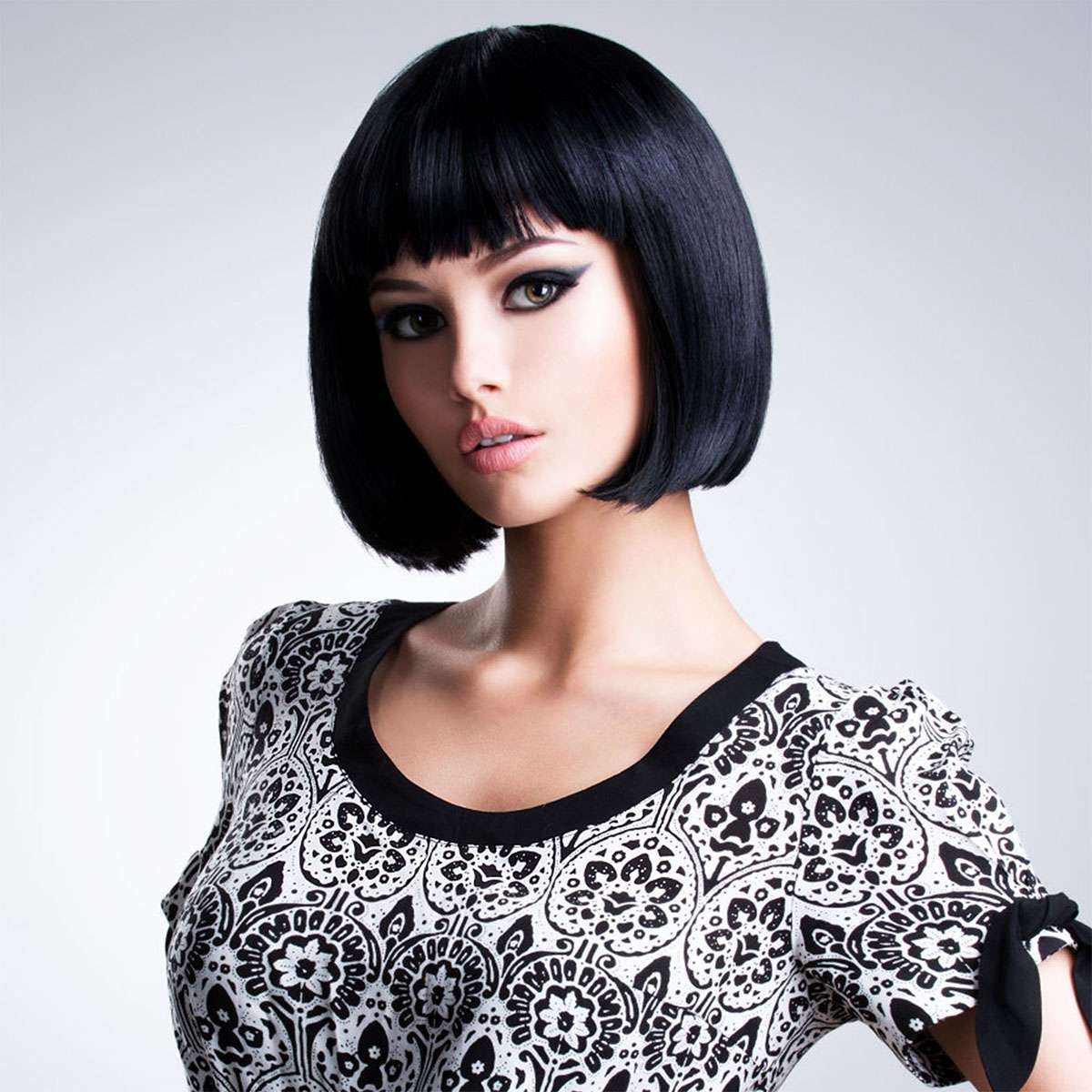 Sexy Short Full Wig Multiple Colors Cosplay Costume Anime Halloween Party Hair