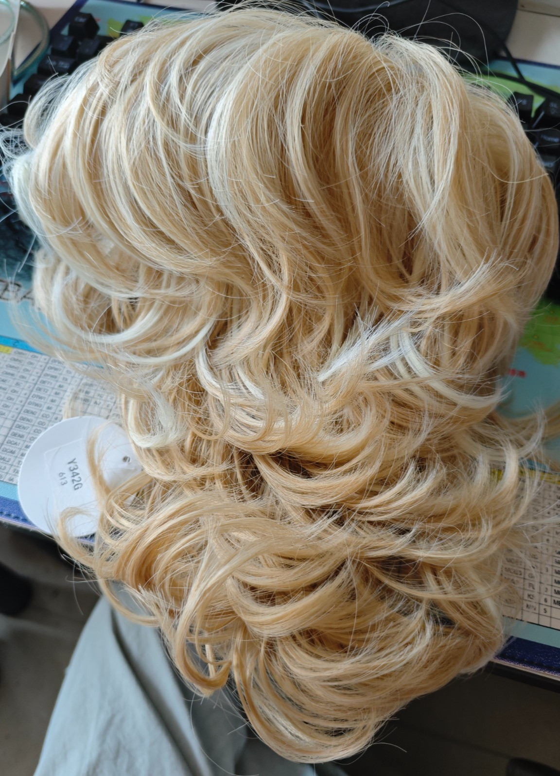 Highlight Blonde Brown Mix Wig Short Fluffy Wavy Bob Wig With Bangs Heat Resista