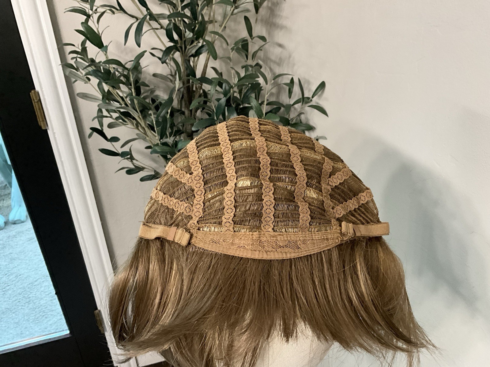 Rene of Paris Erika Amore Collection Double Monofilament Average cap synthetic