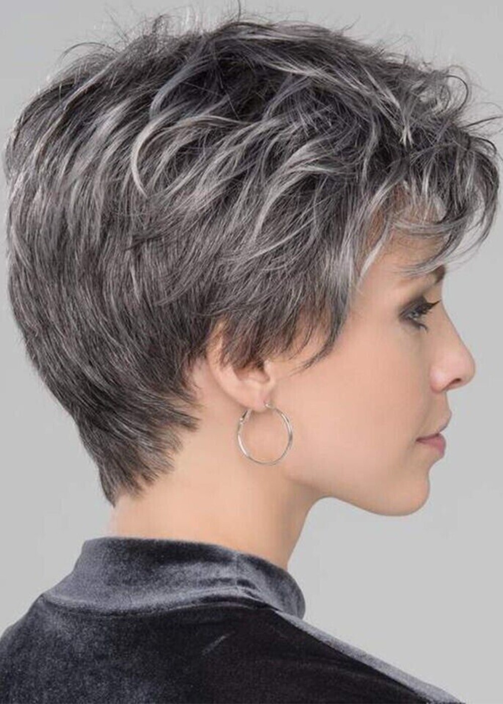 Women fashion 6 Inch Gray Salt and Pepper Short Choppy Layered Capless Wigs