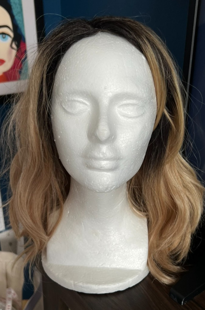 GOLDEN BLONDE Mid Length WIG w/ DARK ROOTS. 18.5″
