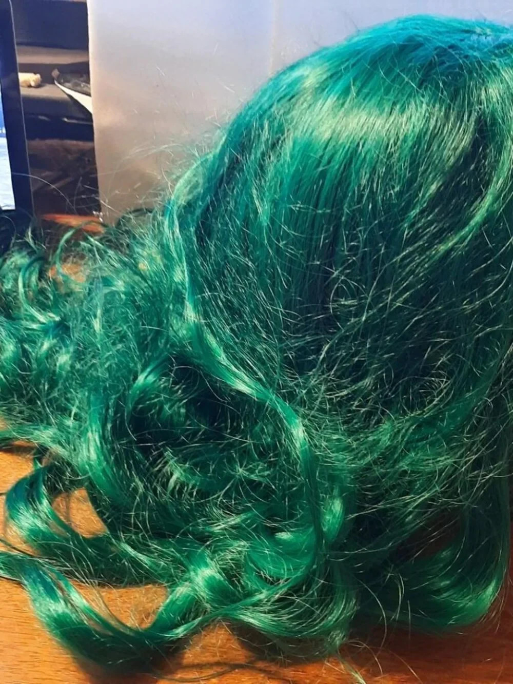 NEW ! Women Long 28 Inch Wig Curly Green