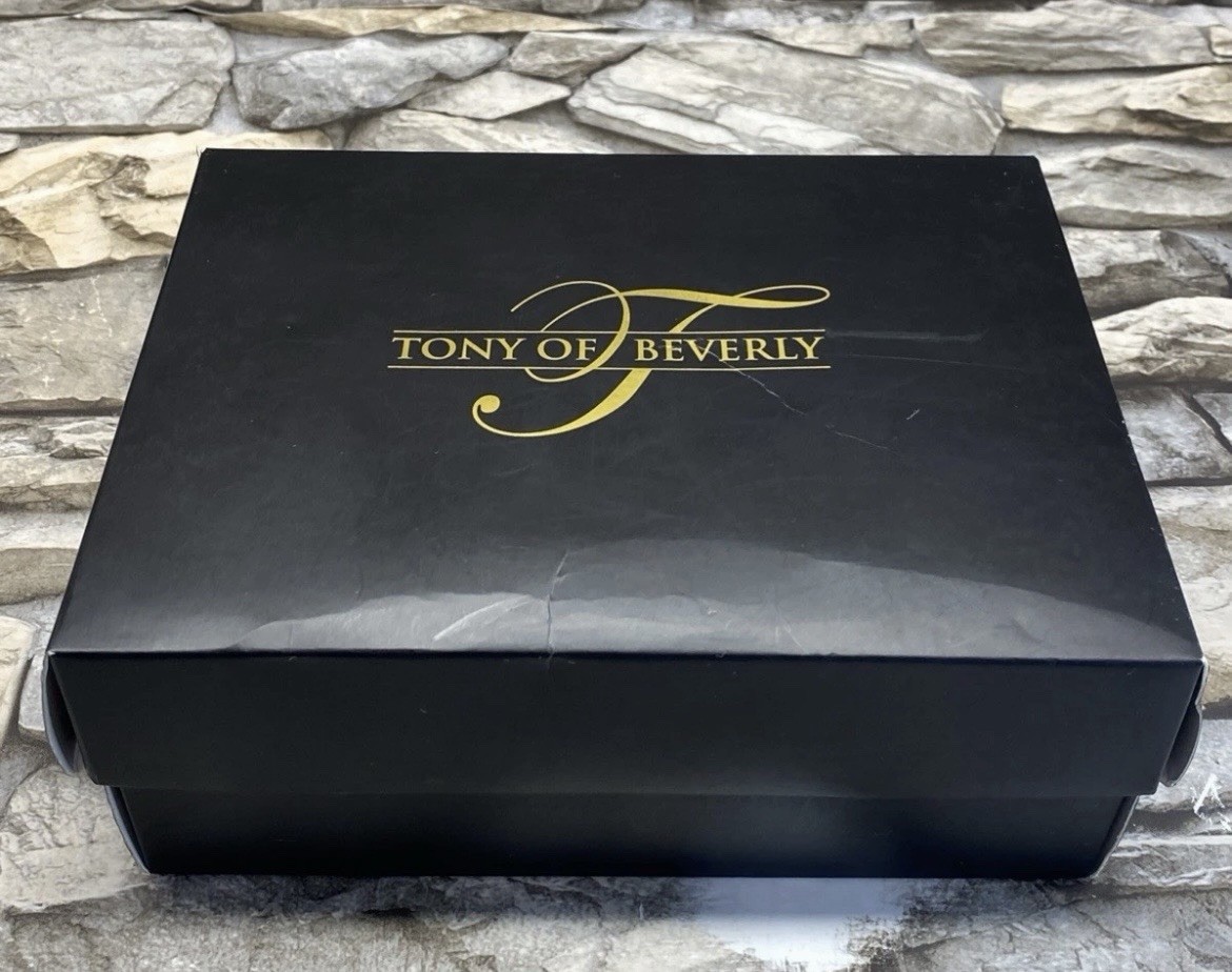 tony of beverly “Petite Paula” Color 38