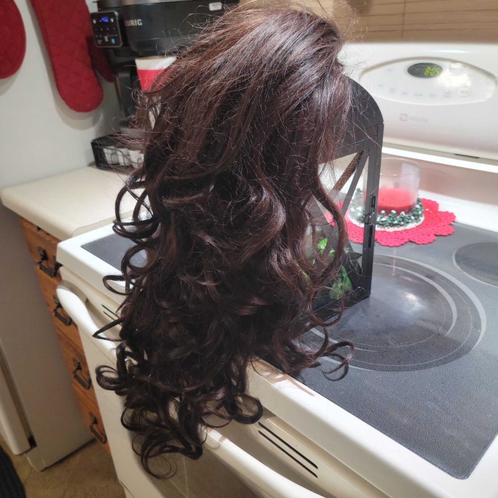Vintage Elura 100%Mod Acrylic Fiber 21″ Fr Top Center Brunette Long Curly Wig