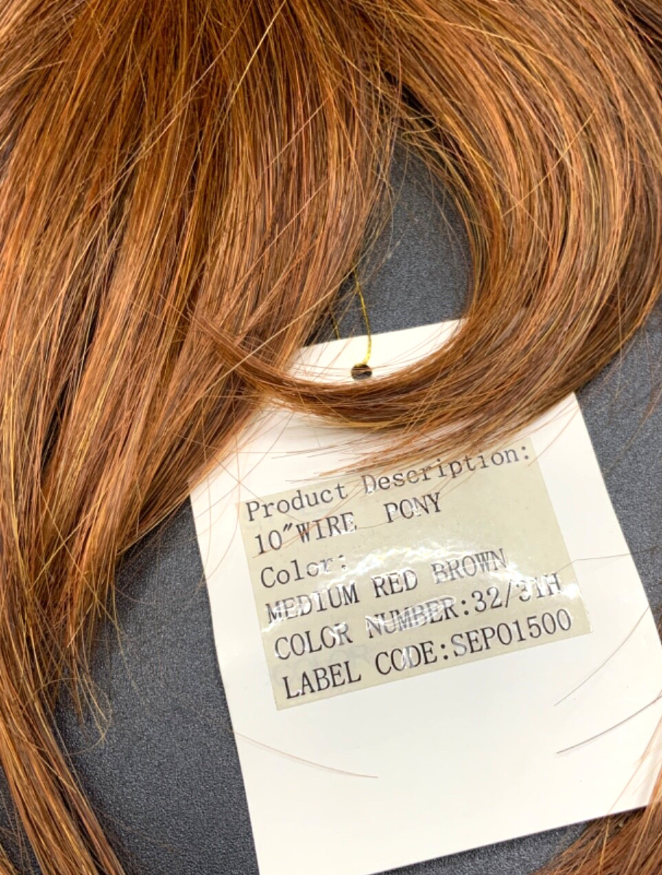 MEDIUM RED BROWN 32/31H Daisy Fuentes Secret Extension 10″ Wire Pony Tail