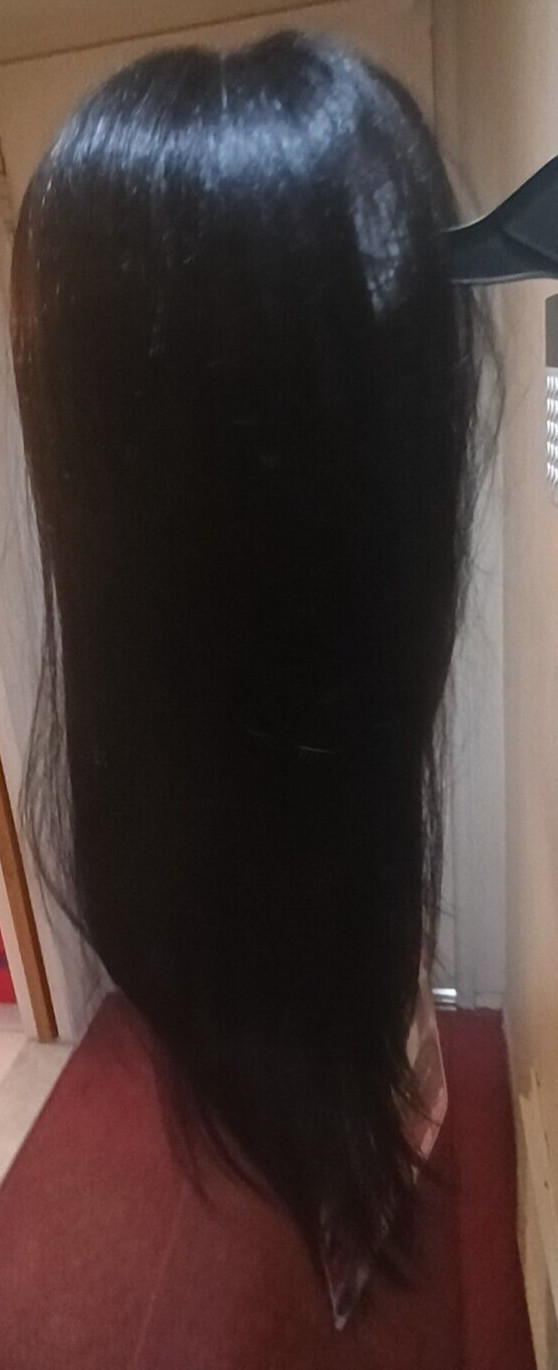 HARLEM 125 SWISS LACE SYNTHETIC WIG LAYERED MEDIUM LENGTH MULTIDIRECTIONAL PART