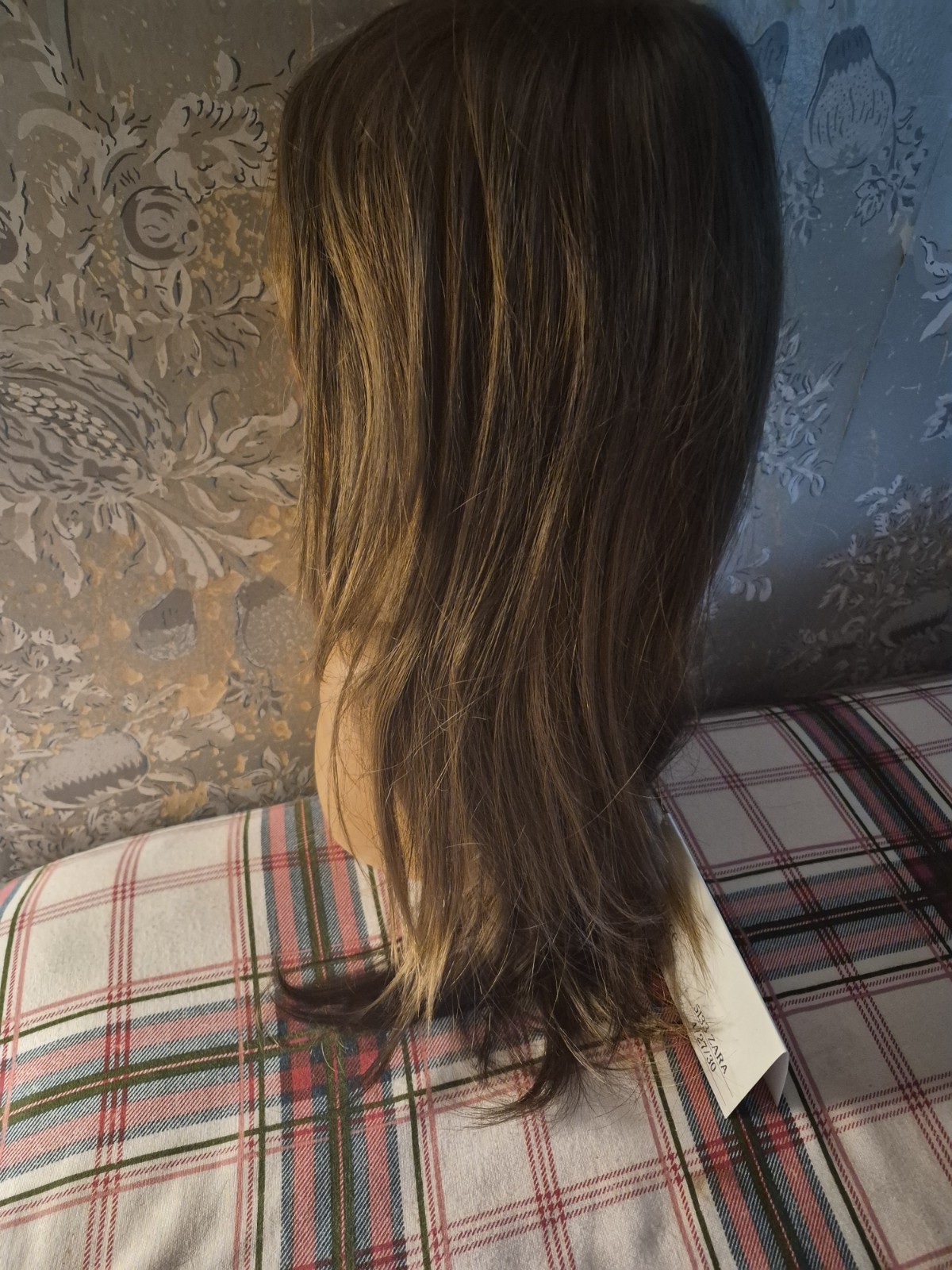 JON RENAU NEW ZARA Straight Layered Synthetic Wig Average Cap Color 4/27/30