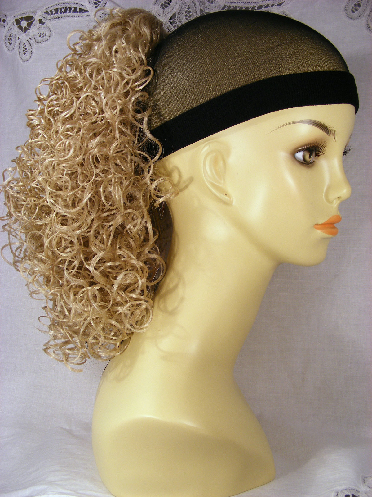 Hairpiece Clip-On 16″ Blondes Synthetic Tight Curlys– Express Yourself Brand–