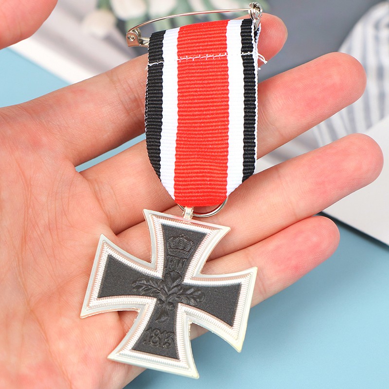 1Pc Germany Medal 1813 1870 Year Iron Cross Medal Badge Pin With Ri.82