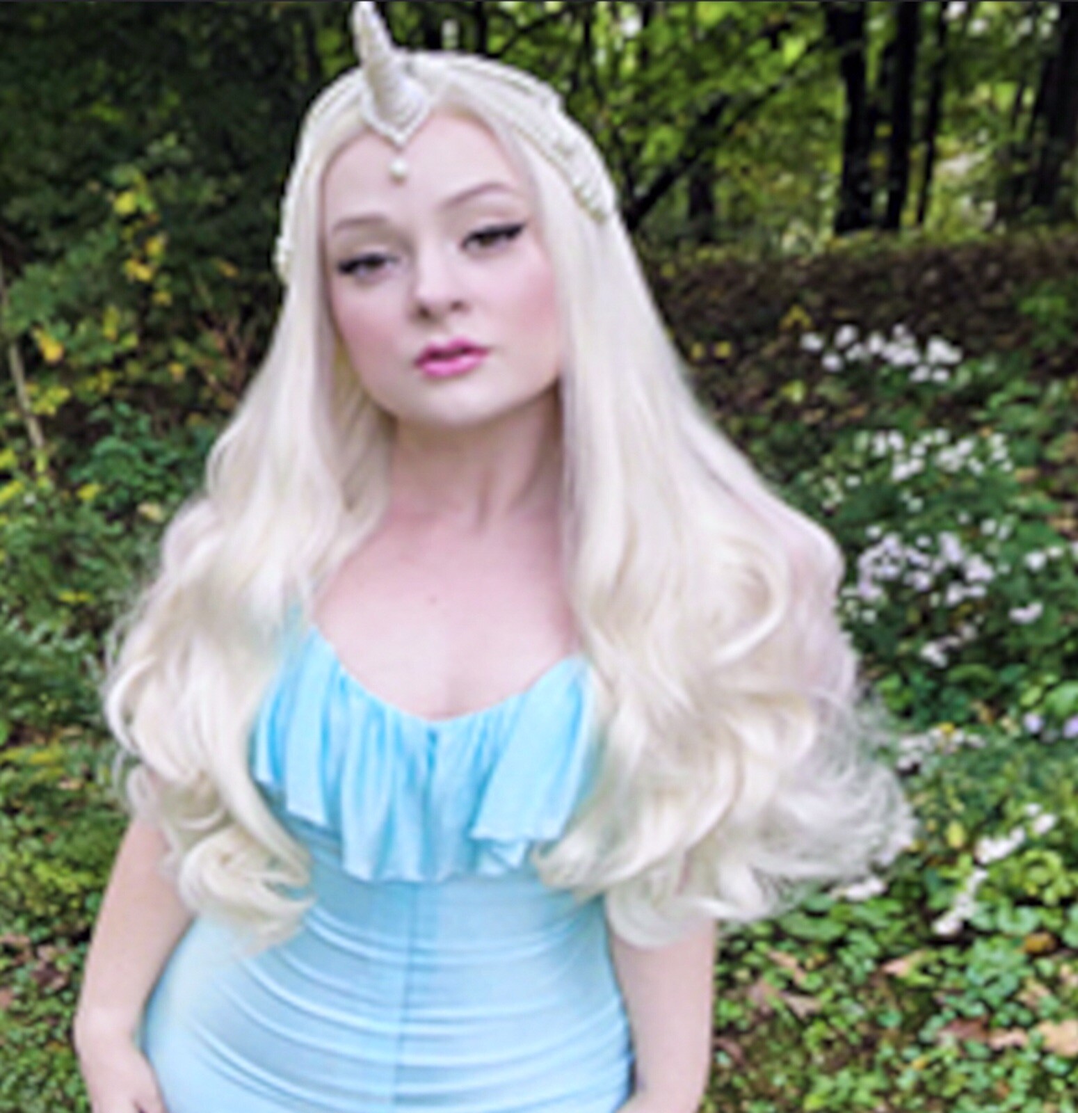 Morvally Wavy Lace Front Synthetic Wig Free Part 60# Platinum White 24″ Long NEW