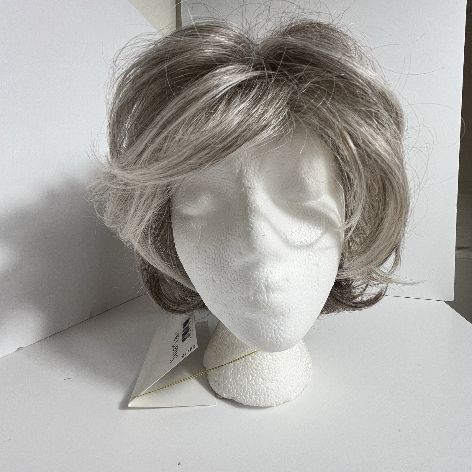 Jon Renau NAOMI Wig SmartLace HD Heat Defiant Shag Grey Blonde Mix 56F51 Box