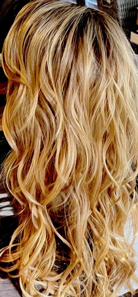 LACE FRONT LONG WIG LAYERED MIXED BLONDE ~OMBRÉ DARK ROOTS ~ HEAT OK NEW